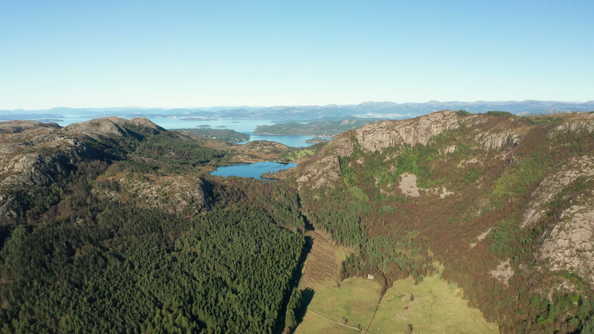 Alpine lakes and forested mountain valleys, Dalsnuten