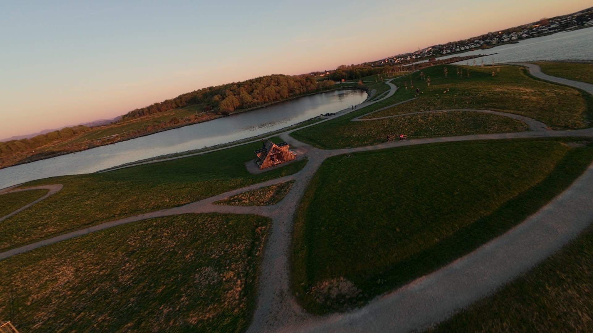 Curved paths coastal peninsula sunset, Stavanger, Hundvåg dagturshytta