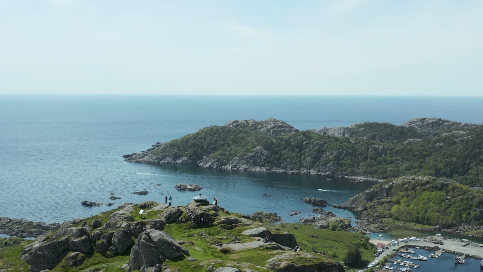 Coastal village among rocky islands, Hågåsen kystbatteri