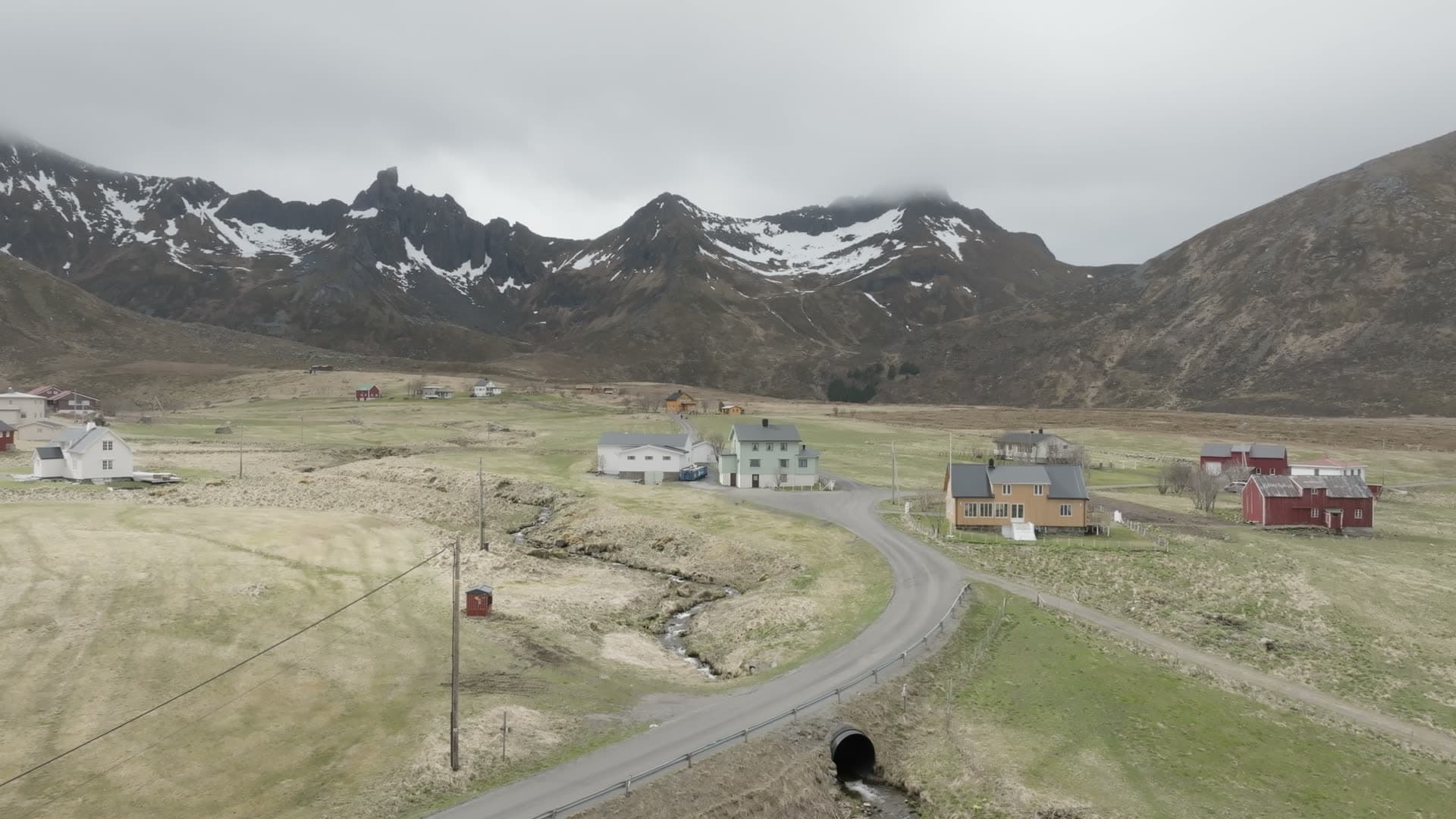 Remote mountain valley settlement, Myrland