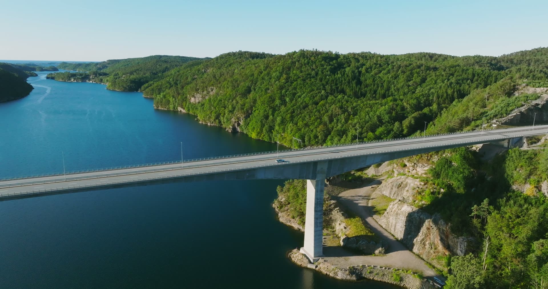 Trysfjordbrua